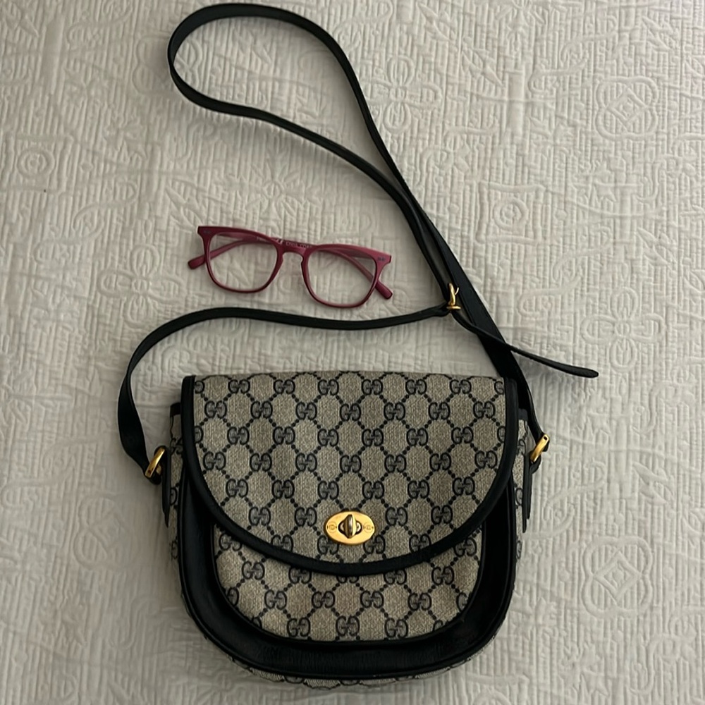 Vintage Gucci shoulder bag